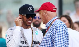 Hamilton has ‘trust’ in Mercedes over contract