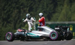 Grid penalty for Rosberg as Mercedes works to repair car