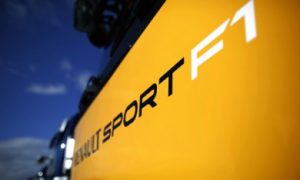 Renault open to Toro Rosso buy-out