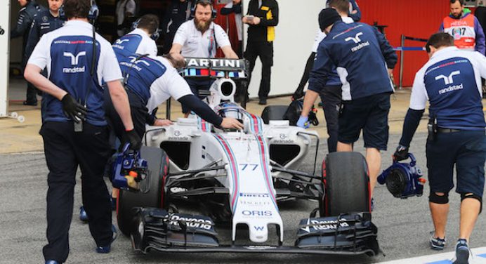 Williams ’going to have a scrap’ with Ferrari