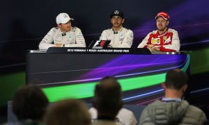 Rosberg invites Vettel to Mercedes debrief