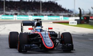 Magnussen keen to learn from Alonso