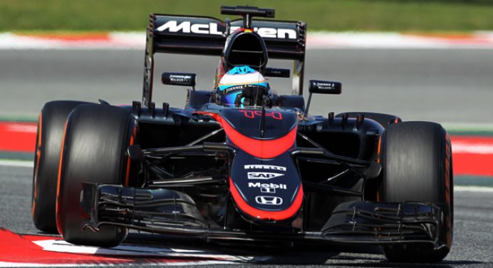 Alonso spins trying ‘to have some fun’