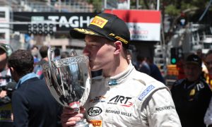 Vandoorne ‘deserves to get to F1’ – Magnussen