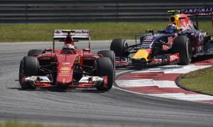 Horner wants to put pressure on Williams and Ferrari