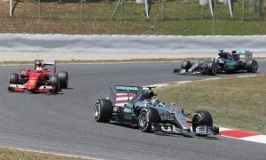 Rosberg eases to Spanish Grand Prix victory