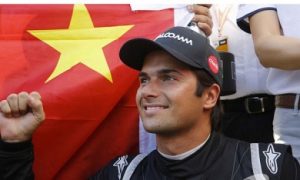 Nelson Piquet Jr clinches inaugural Formula E title