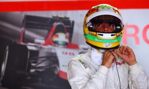 Merhi involved in big Formula Renault 3.5 crash