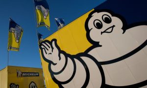 Michelin enters F1 tyre tender for 2017