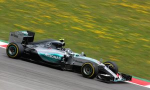 Rosberg focused on beating Hamilton
