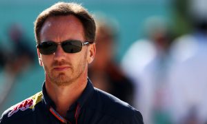 Horner plays down Aston Martin link