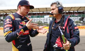 Verstappen calls crash 'very strange'