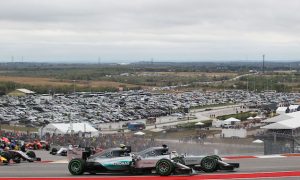 Hamilton rejects Rosberg contact claims