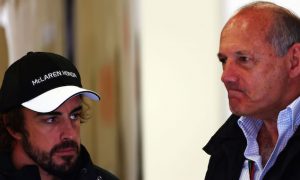 Alonso confirms he held sabbatical talks with Dennis