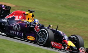 Ricciardo convinced Red Bull would have won with Mercedes power