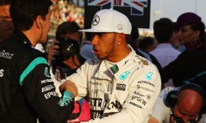 F1 bosses 'don't know what they're trying to solve' - Hamilton