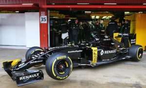 New Renault RS16 unveiled at testing