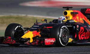 Ricciardo wants Red Bull to keep expectations in check