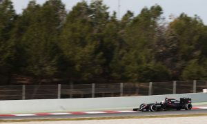 McLaren enjoys smooth filming day after testing woes