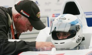 Surtees calls on Hamilton to back 'Halo' concept