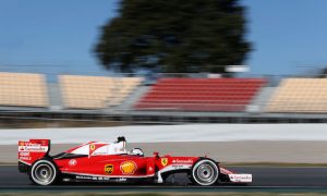 Vettel fastest again as Mercedes finally stops