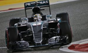 Hamilton not worried about gap to Rosberg