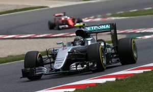 'Ferrari seems to be very close' - Rosberg