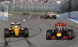 Ricciardo, Magnussen to get Renault upgrade