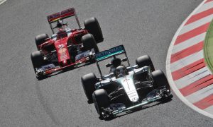 Hamilton shrugs off gap to Rosberg
