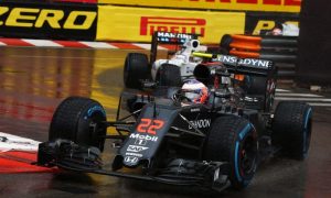 Button wants better team communication over strategy calls
