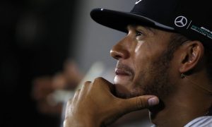 Hamilton considering double grid penalty to help title bid