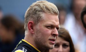 I will keep my options open - Magnussen