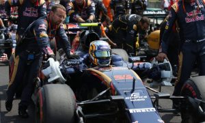 Sainz hoping upgrade will help fight McLaren