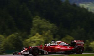 Vettel set for penalty after gearbox change