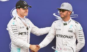 Rosberg aims to seize advantage over Hamilton