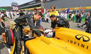Magnussen to race spare Renault chassis in Monza