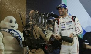 Webber ends racing career with podium finish