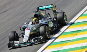 Hamilton leads Verstappen by 0.096s in FP1