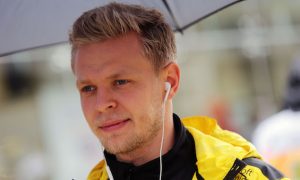 Magnussen would like to see refueling back in F1
