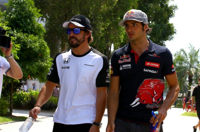 Alonso not quitting anytime soon - Sainz