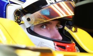 Sirotkin gets reserve driver role with Renault