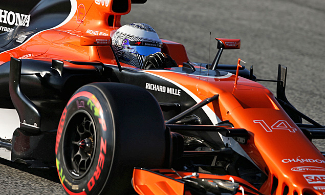 McLaren surprised by first day glitches, admits Boullier