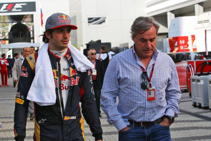 Carlos Sainz Snr urges son to ignore Renault rumors