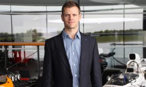 Button's trainer Mike Collier joins McLaren Applied Technologies