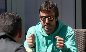 Alonso laments 'unbelievable' straight-line speed