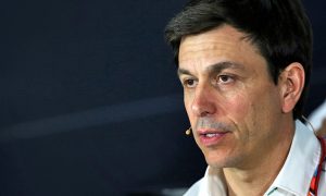 Wolff targets 'less vicious' Mercedes car for 2018