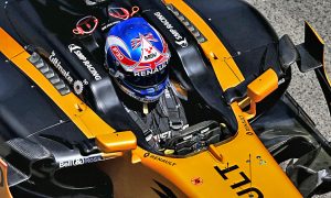 Renault splashes out with colourful new official partner