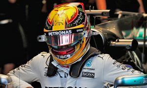 Hamilton optimistic for weekend despite 'difficult day'