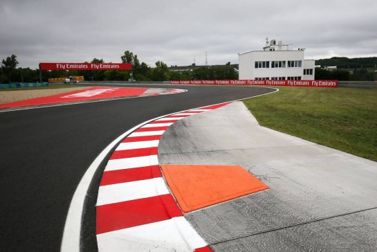 Track atmosphere
27.07.2017. Formula 1 World Championship, Rd 11, Hungarian Grand Prix, Budapest, Hungary, Preparation Day.
- www.xpbimages.com, EMail: requests@xpbimages.com - copy of publication required for printed pictures. Every used picture is fee-liable. © Copyright: Charniaux / XPB Images