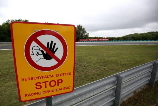 Track atmosphere
27.07.2017. Formula 1 World Championship, Rd 11, Hungarian Grand Prix, Budapest, Hungary, Preparation Day.
- www.xpbimages.com, EMail: requests@xpbimages.com - copy of publication required for printed pictures. Every used picture is fee-liable. © Copyright: Charniaux / XPB Images